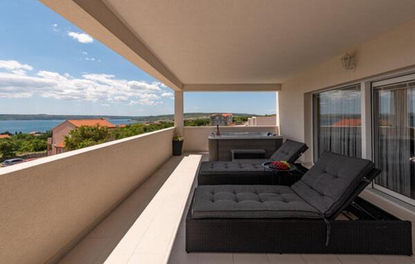 Apartmant Shine Luxury มาสเลนีซา ภายนอก รูปภาพ