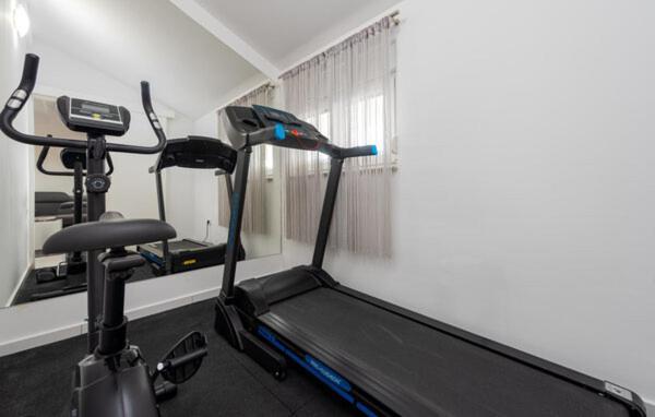 Apartmant Shine Luxury มาสเลนีซา ภายนอก รูปภาพ